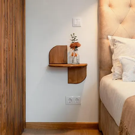 Premium Downtown Apartment *