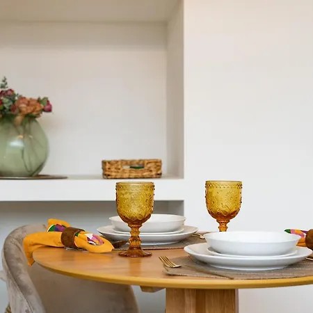 Premium Downtown Apartment *